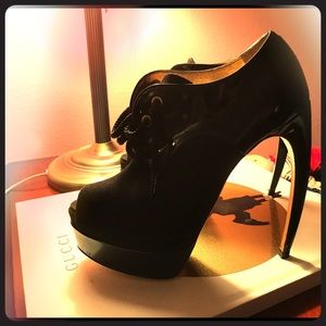 Walter Steiger black patent leather platform pumps